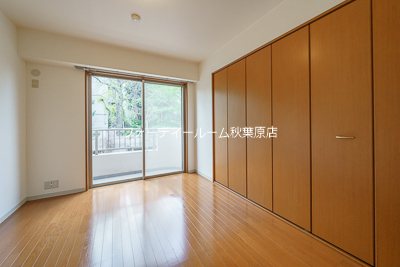 居室・リビング　★《見学予約受付中》当店では契約金がクレジット決済可能です★