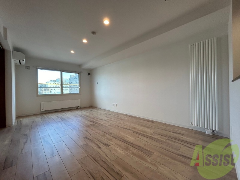 居室・リビング　広々としたリビングですね。使い勝手がよさそうですね！