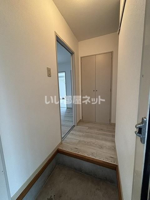 フレグランスタウン住吉 6番館の玄関写真