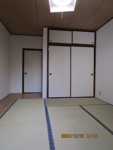 居室・リビング　和室ならではの温かな和の空間で寛ぎの時間を過ごせます