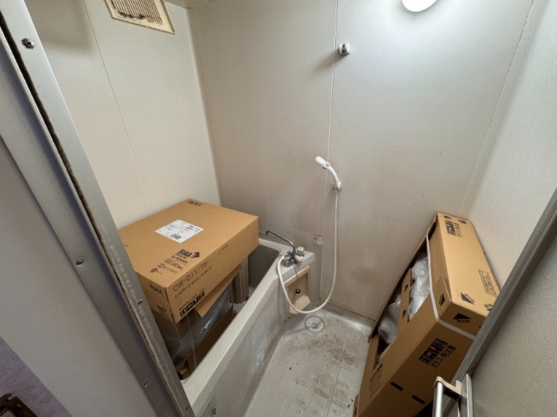 バス・シャワールーム