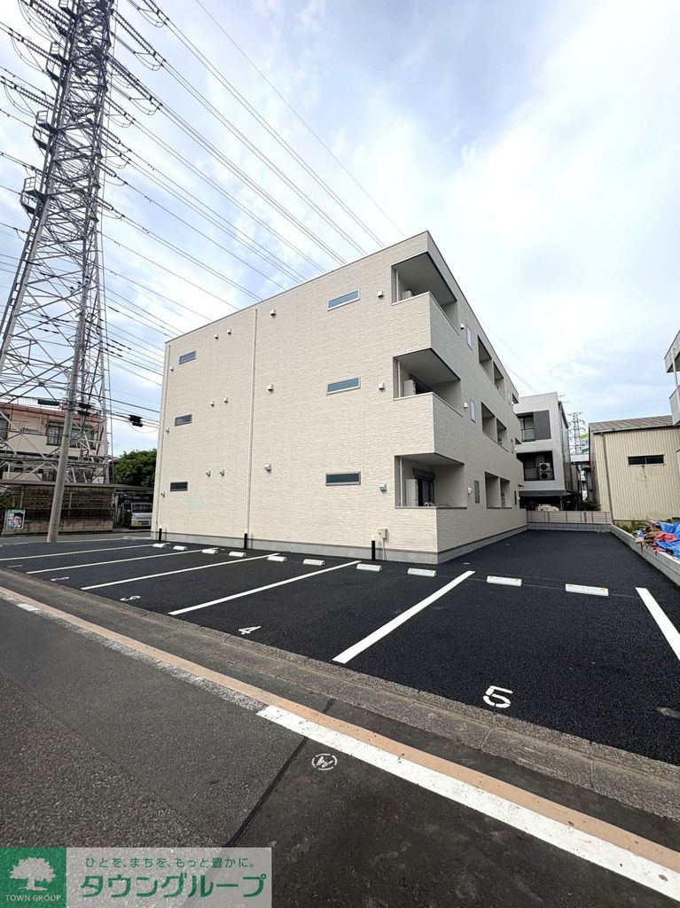 駐車場　駐車場