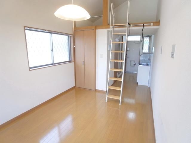 その他部屋・スペース　二面採光♪