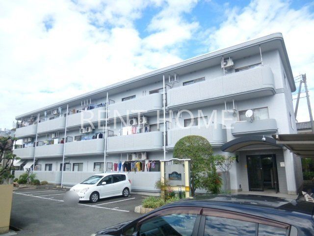 建物外観　鉄筋コンクリートマンション