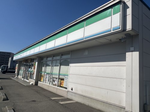 コンビニ　ファミリーマート 今治造船西条工場店（コンビニ）まで496m