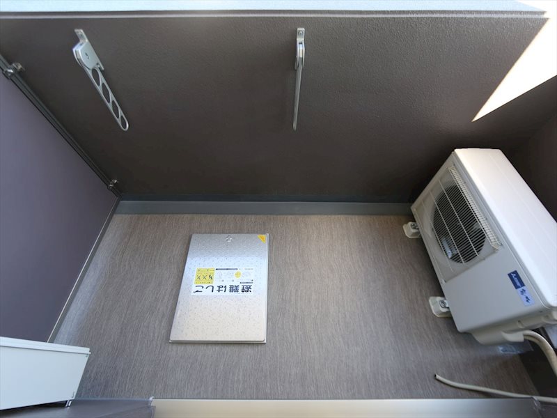 バルコニー　バルコニー