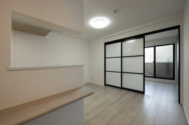 居室・リビング　※別部屋参考写真