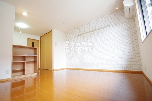 居室・リビング　南向きの使いやすいリビング♪