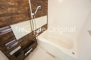 バス・シャワールーム　追焚機能はもちろん浴室乾燥機付きです。