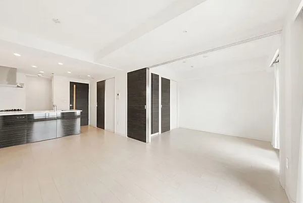 居室・リビング　使いやすい形の為、レイアウトを楽しめます♪