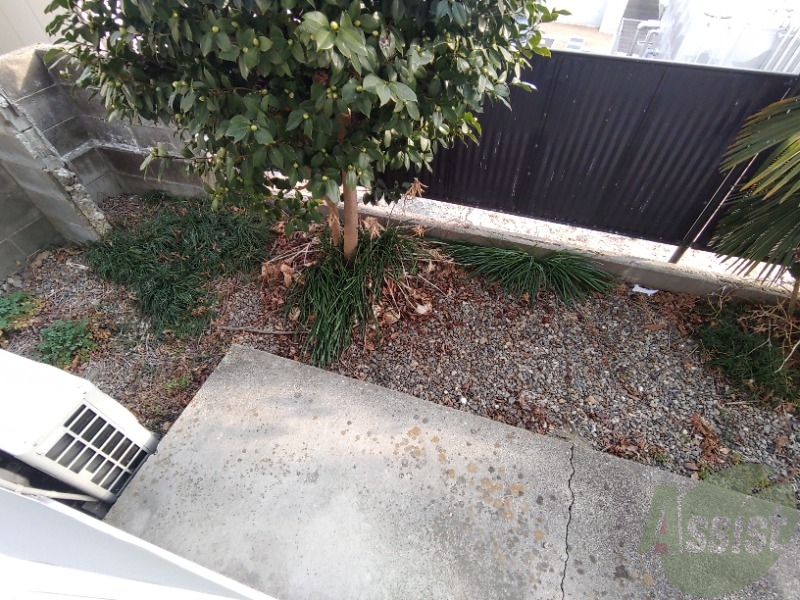 バルコニー　広いバルコニーです。洗濯物が干しやすいですね。