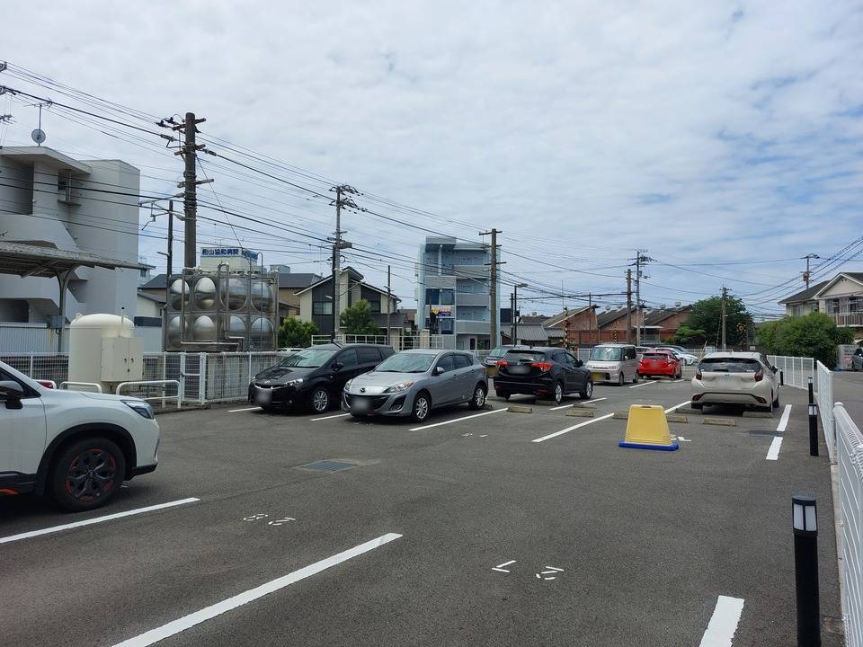 駐車場　駐車場