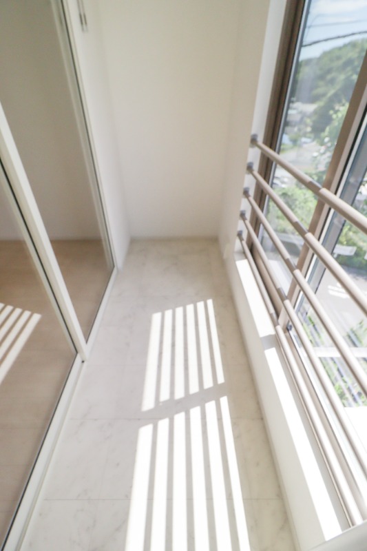 バルコニー　図面と現状に相違がある場合には現状を優先