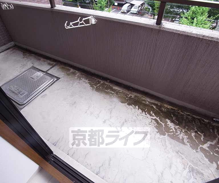 バルコニー　広いバルコニー・