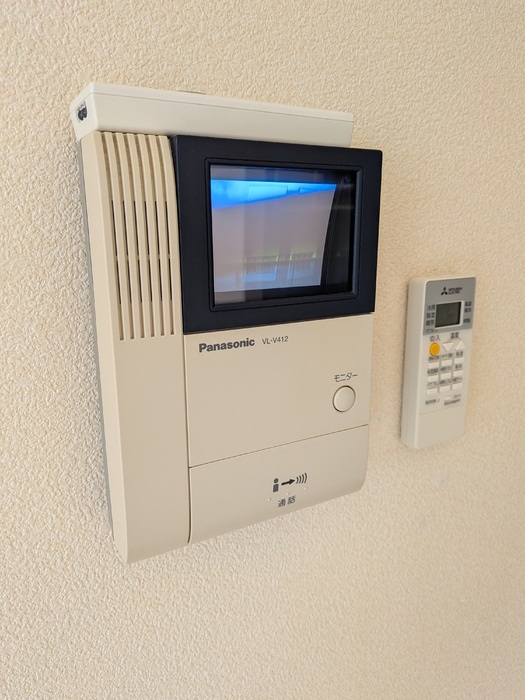セキュリティ　モニター付きインターホン