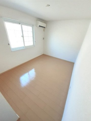 その他部屋・スペース　明るい色調の室内です