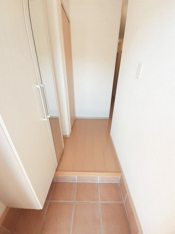 玄関　ゆったりとした玄関です