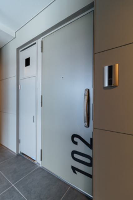 玄関　※写真は同タイプ住戸です。