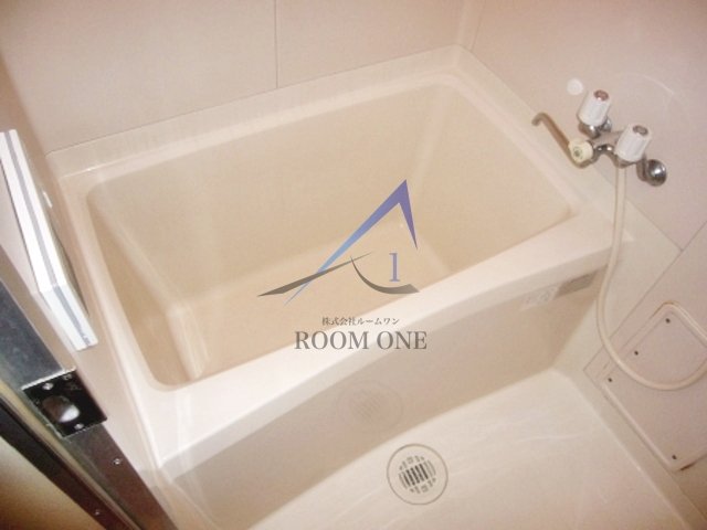 バス・シャワールーム　お風呂です。