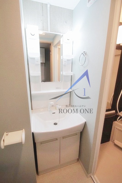 洗面設備　独立洗面台です。