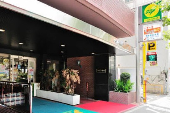 スーパー　ココスナカムラ麹町店（スーパー）まで330m