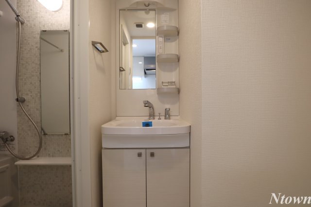 洗面設備　朝の身支度には欠かせない独立洗面化粧台