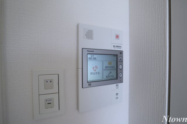 セキュリティ　モニター付きインターホンです