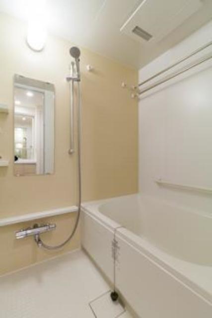 バス・シャワールーム　※写真は同タイプ住戸です。