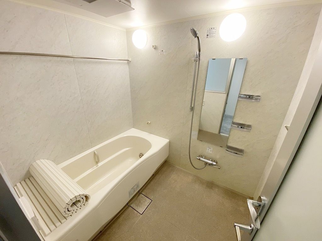 バス・シャワールーム