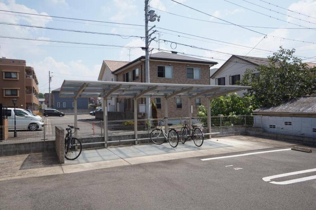 駐車場　駐輪場