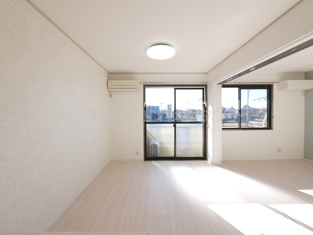 居室・リビング　エアコン付き