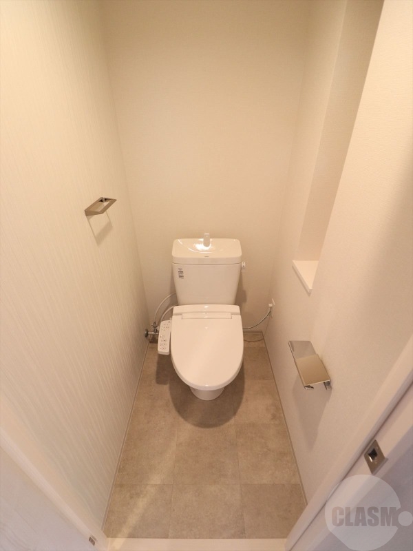 トイレ　温水洗浄便座