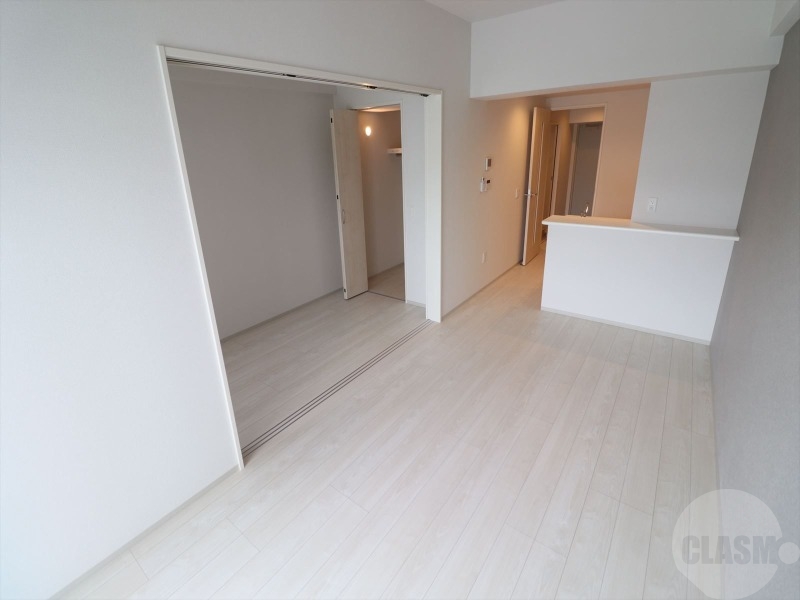 居室・リビング　１０．８帖のリビングルーム