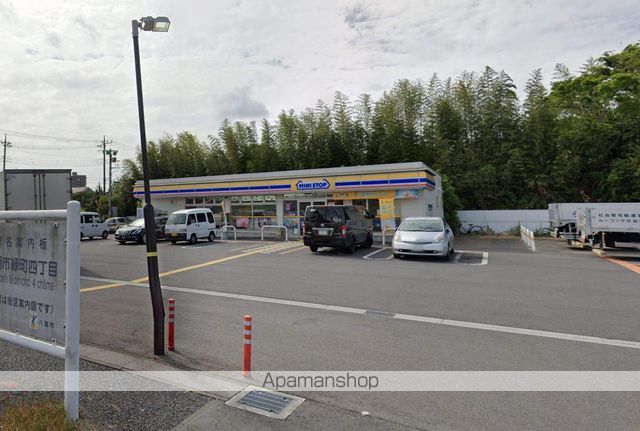 コンビニ　ミニストップ（コンビニ）まで855m