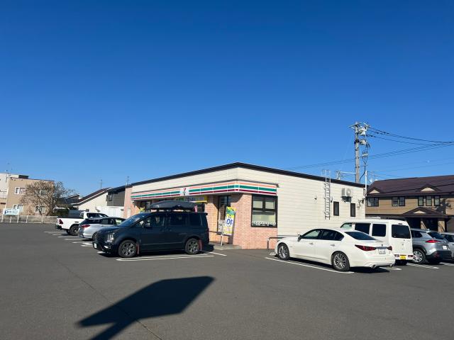 コンビニ　セブンイレブン釧路昭和中央店（コンビニ）まで856m