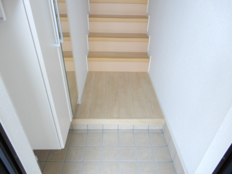 玄関　図面と現状に相違がある場合には現状を優先