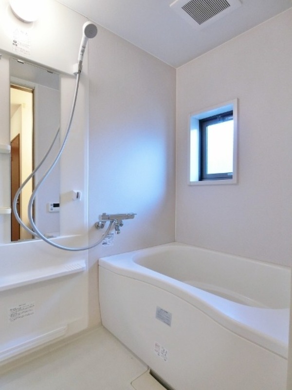 バス・シャワールーム　図面と現状に相違がある場合には現状を優先