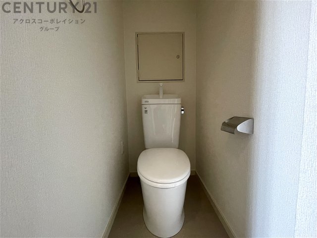 トイレ　掃除のしやすいシンプルなトイレです♪