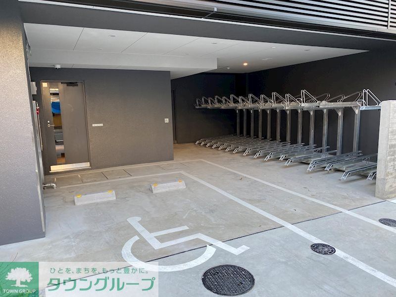 駐車場　駐車場