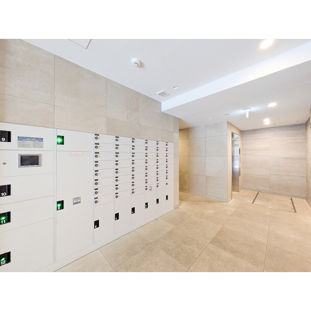 エントランス　清潔なエントランスです