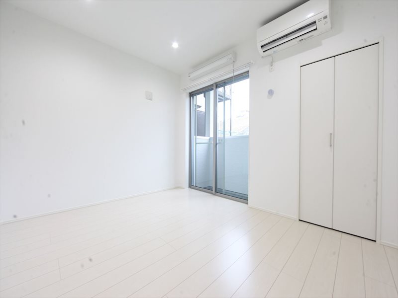 その他部屋・スペース　洋室6.3帖　エアコン完備　バルコニー