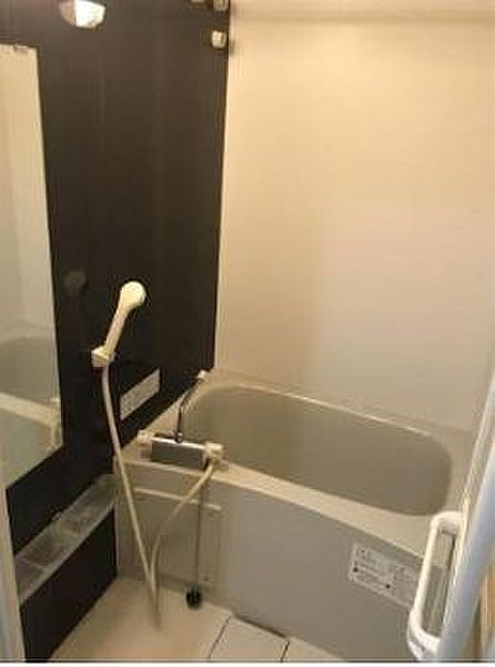 バス・シャワールーム　バス※別部屋参考写真