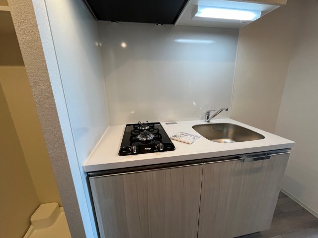 キッチン　写真は、他部屋の同間取りです。(現況優先)