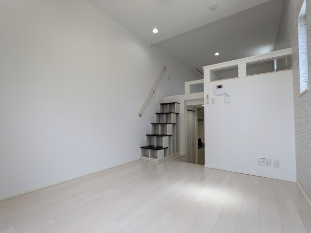 居室・リビング　202号室