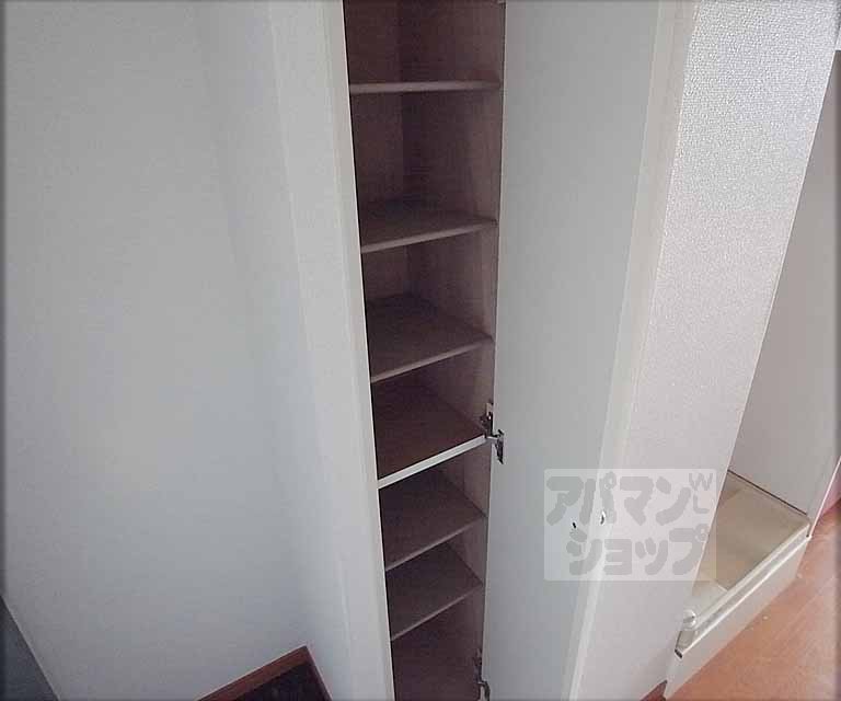 収納　靴箱です。