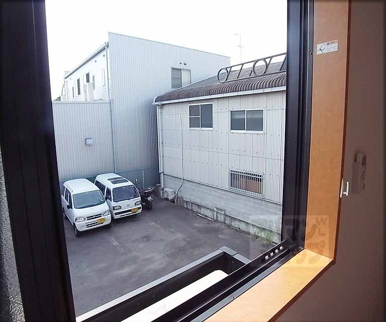 バルコニー　洗濯物干すスペースです。