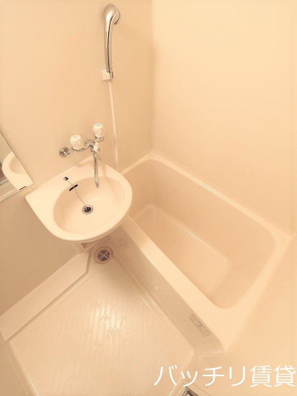 バス・シャワールーム　画像は別号数の為、現状優先となります。
