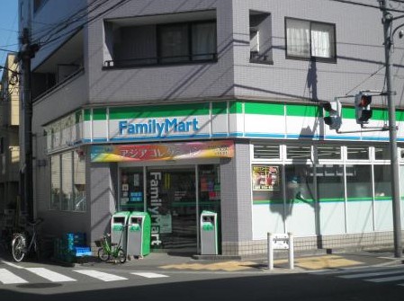 コンビニ　ファミリーマート蓮根二丁目店（コンビニ）まで214m