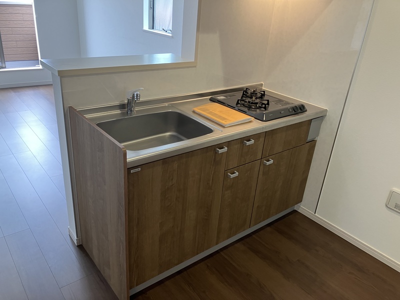 キッチン　※同タイプの別の部屋の写真です。