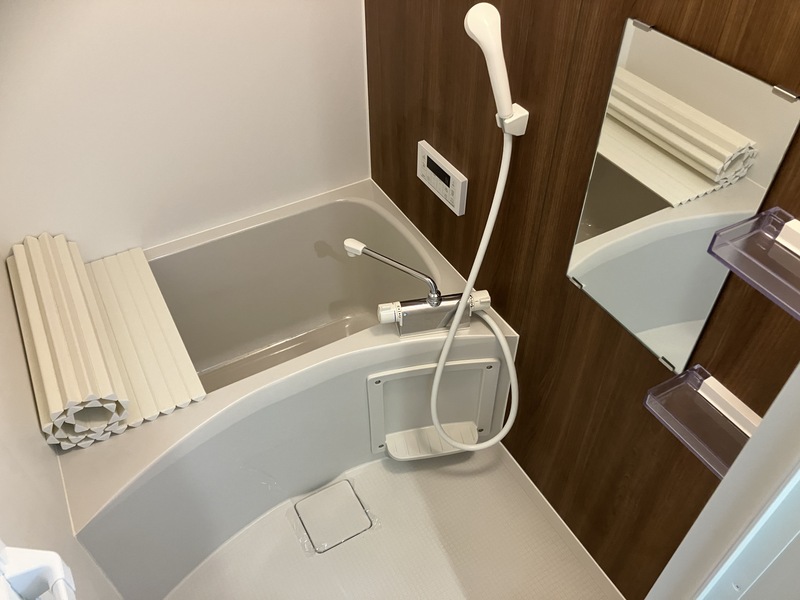 バス・シャワールーム　※同タイプの別の部屋の写真です。